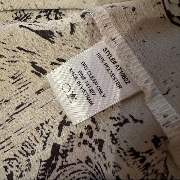 ASTR The Label Cream & Black Animal Print High‎ Low Shear Tunic Top Size S - Picture 6 of 10